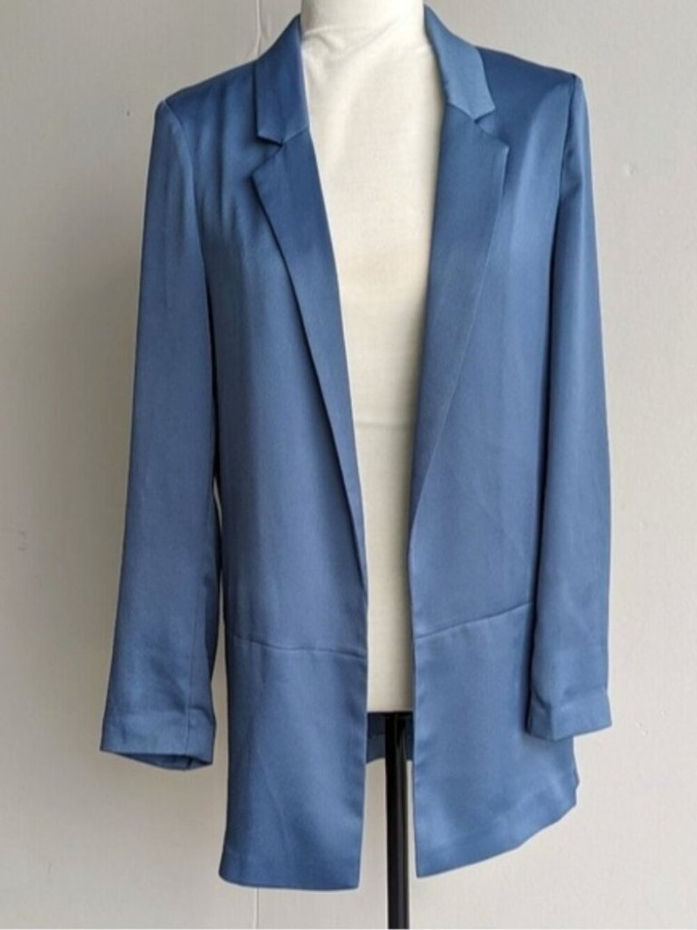 Dynamite satin blue blazer jacket